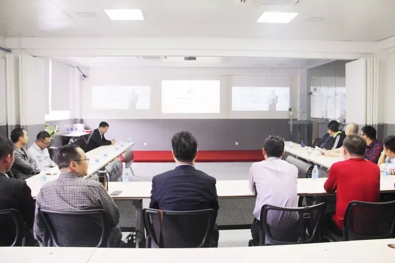 1567568050907839.jpg 640.webp (6).jpg